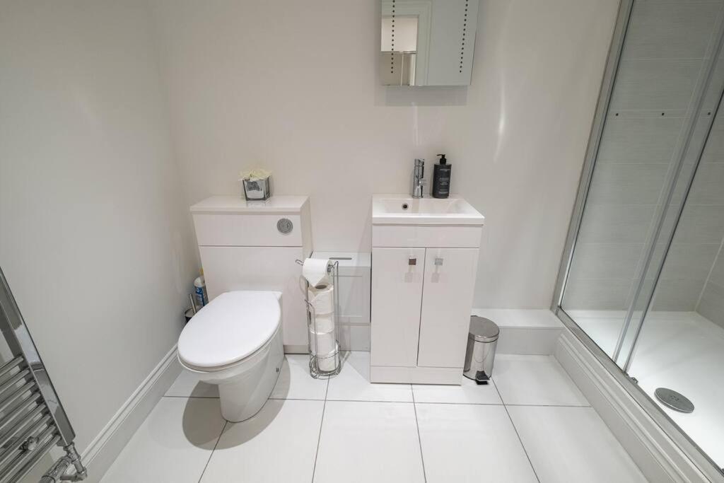 2 Bed 2 Bath Spacious Apartment In Central 애버딘 외부 사진
